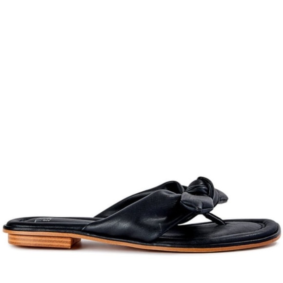 Time and Tru Womens Black Bow Thong Flat Slip-on Sandals - Picture 2 of 7